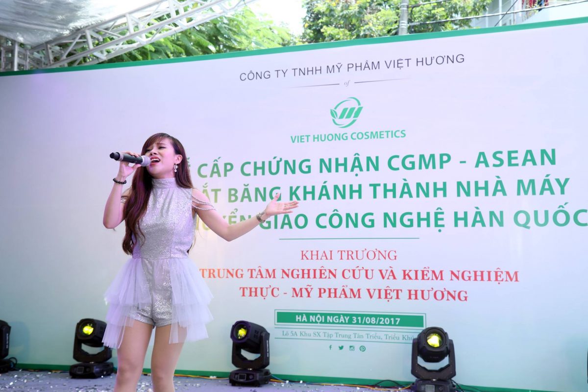 Chương trình khánh thành nhà máy mỹ phẩm Việt Hương