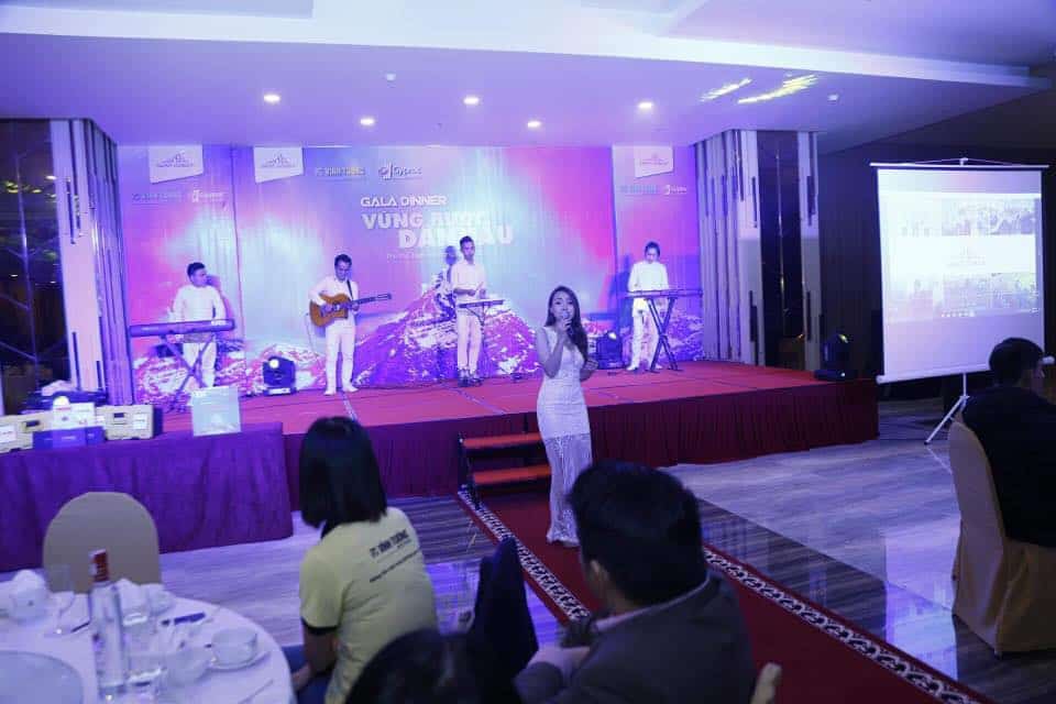 Tổ chức Gala Dinner chuyên nghiệp, trọn gói giá rẻ