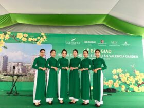 Lễ bàn giao căn hộ của Valencia