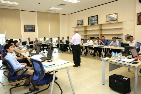Á Châu mở lớp đào tạo nghề tổ chức sự kiện