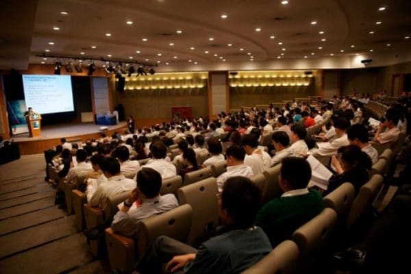 Lựa chọn địa điểm tổ chức phù hợp và đảm bảo đầy đủ các điều kiện để tổ chức