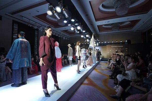 Fashion show tại tuần thời trang thu đông quốc tế Việt Nam