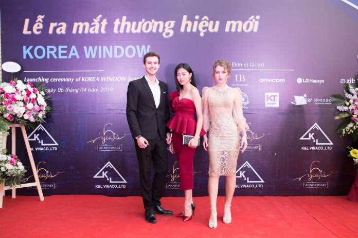 Tiếp xúc với những người đẹp và nổi tiếng là lý do các bạn trẻ yêu thích ngành tổ chức sự kiện