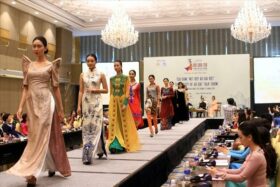 Tổ chức fashion show, show thời trang: kinh nghiệm, kế hoạch, kịch bản