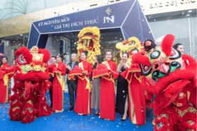 Khai trương cửa hàng