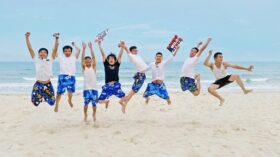Top 30+ trò chơi Team Building vui nhộn, sáng tạo, bựa nhất