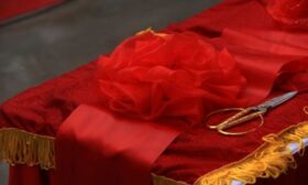 cho thuê bộ cắt băng khai trương, khánh thành