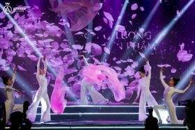 Các tiết mục múa nghệ thuật được đầu tư bài bản, kĩ lưỡng, gây ấn tượng với khách mời tham dự