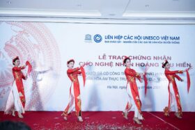 Lễ trao chứng nhận nghệ nhân UNESCO Việt Nam