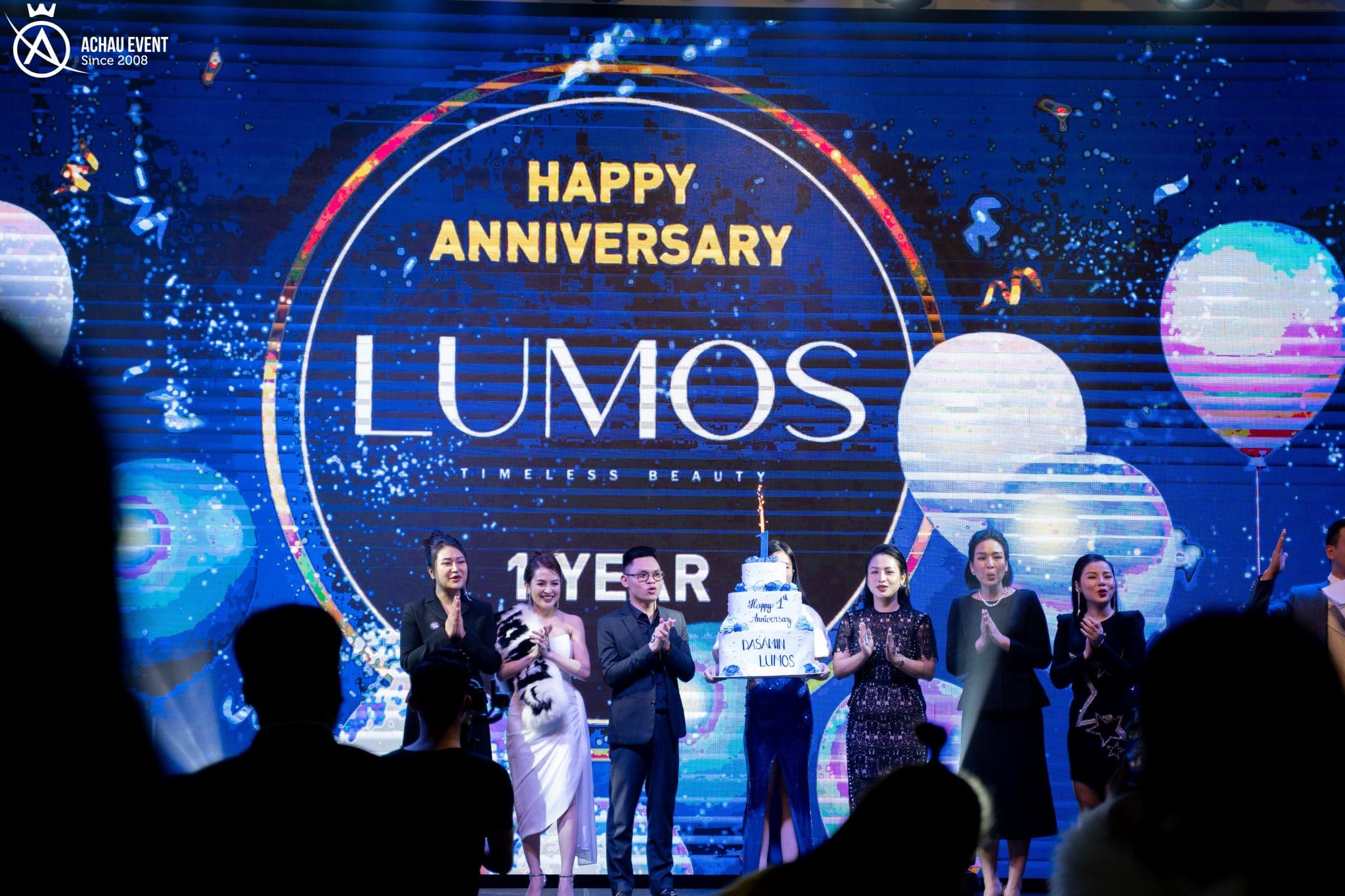 Sự kiện kỉ niệm một năm kết hợp Year end Party của công ty Lumos