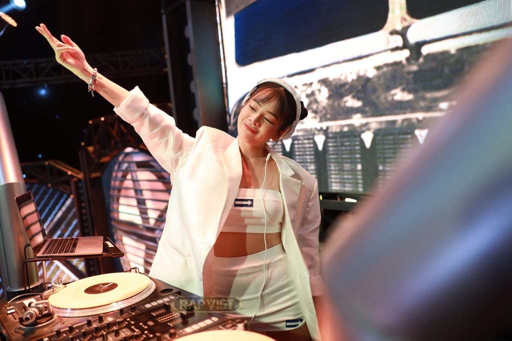 DJ Mie trong chương trình Rap Việt